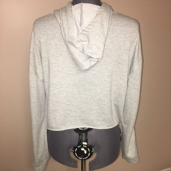 Social Butterflies Cropped Chill Hoodie Size large - Picture 4 of 6